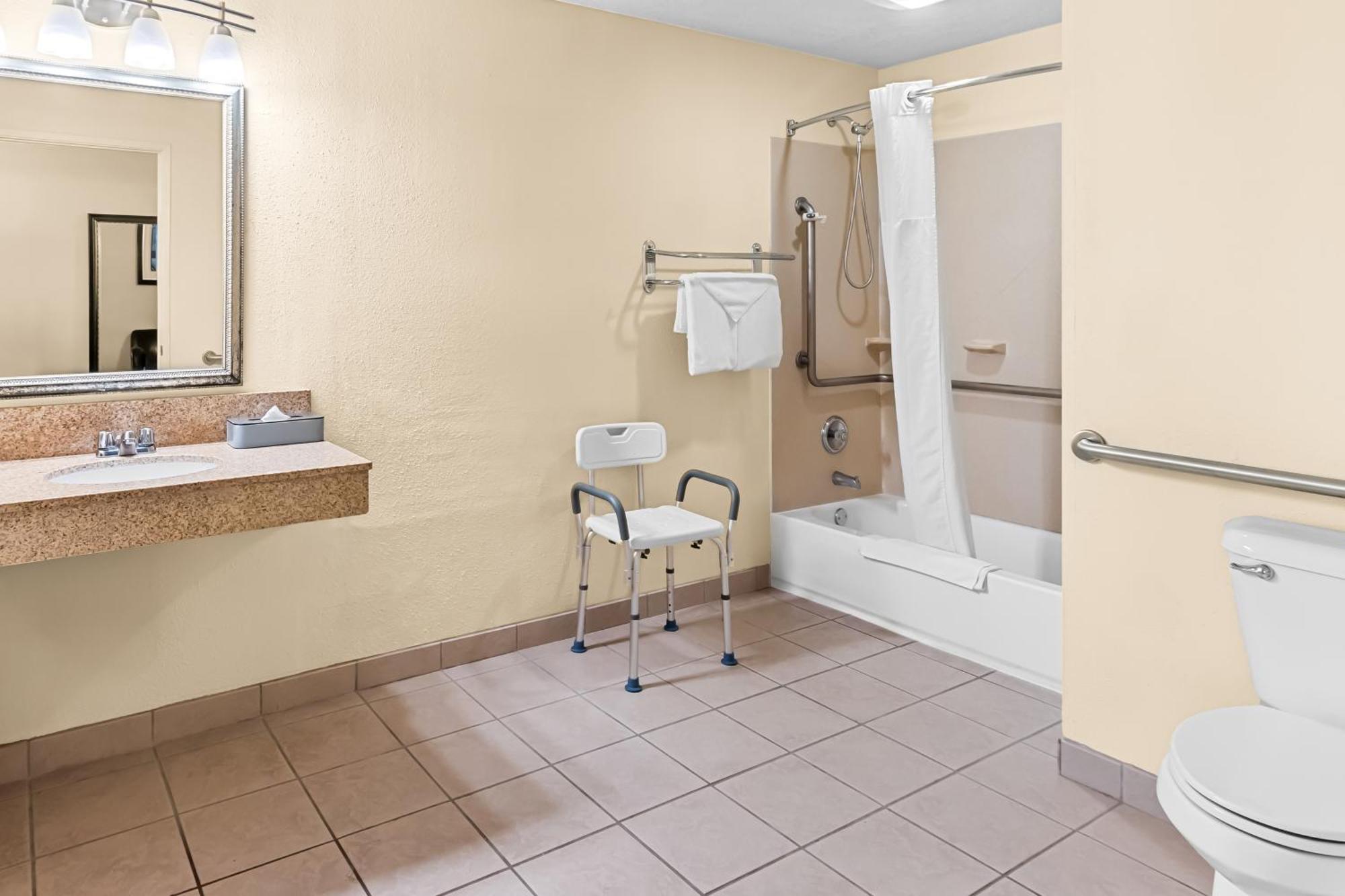 Quality Inn & Suites Vancouver - Hazel Dell Ngoại thất bức ảnh