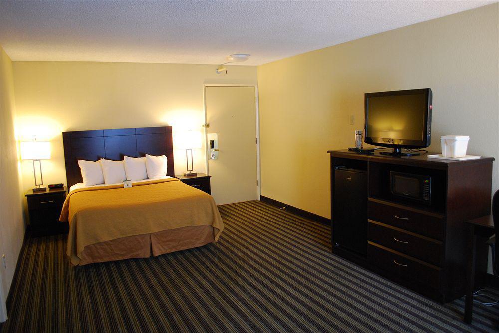 Quality Inn & Suites Vancouver - Hazel Dell Ngoại thất bức ảnh